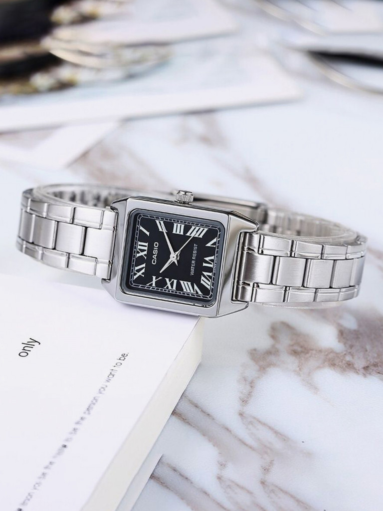 Наручные часы CASIO