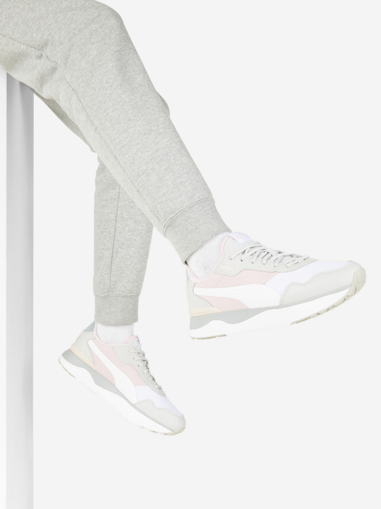Кроссовки женские PUMA R78 Voyage
