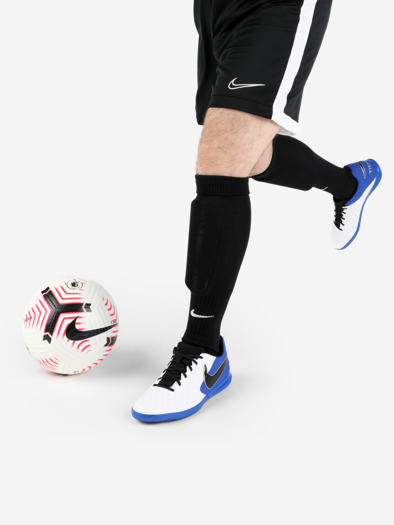 Бутсы мужские Nike Legend 8 Club IC