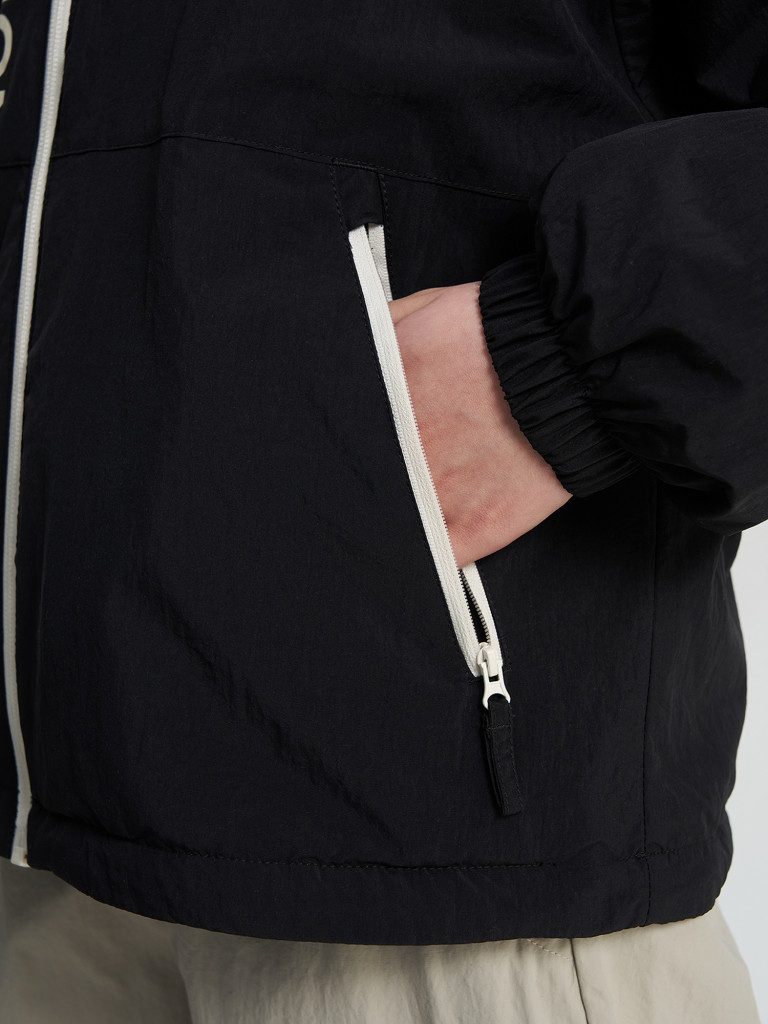 Легкая куртка для девочек оверсайз Northland