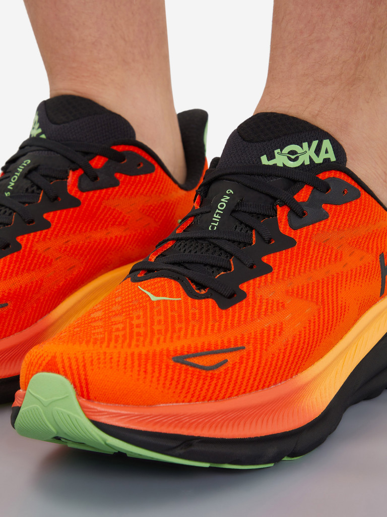 Кроссовки мужские Hoka One One Clifton 9 оранжевый/черный/зеленый цвет —  купить за 14999 руб. со скидкой 40 %, отзывы в интернет-магазине Спортмастер