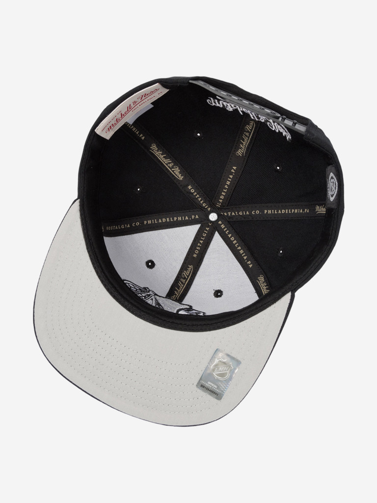 Бейсболка с прямым козырьком MITCHELL NESS HS8546-CBHBLCK Chicago Blackhawks NHL (черный)