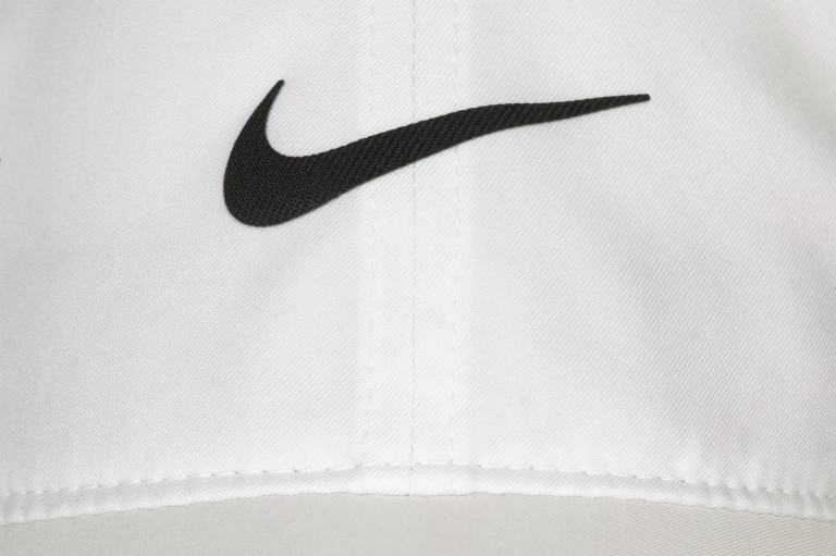 Бейсболка Nike Featherlight