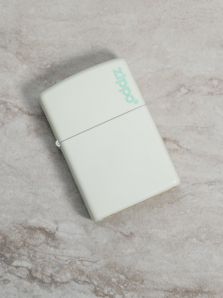 Зажигалка бензиновая ZIPPO 49193ZL Classic Logo Glow In The Dark