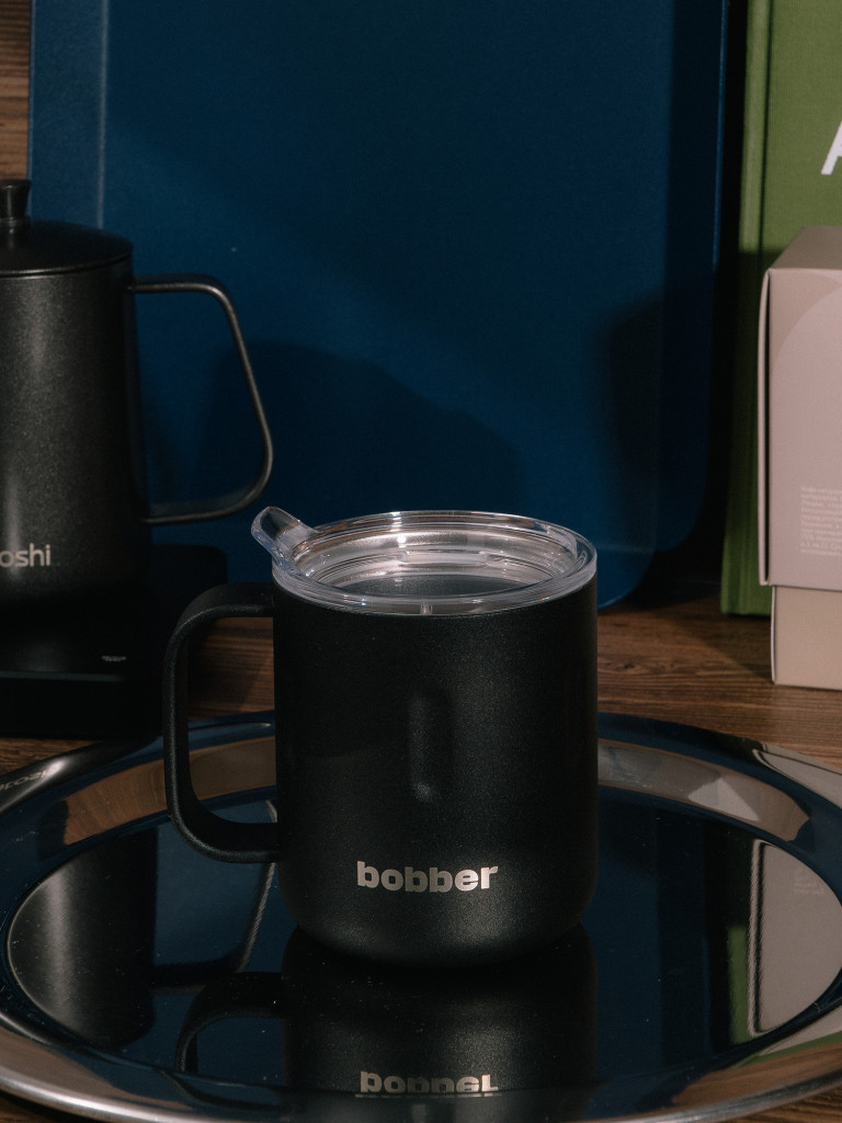 Вакуумная стальная термокружка с крышкой Bobber Mug 300 мл черный тепло до 2 часов
