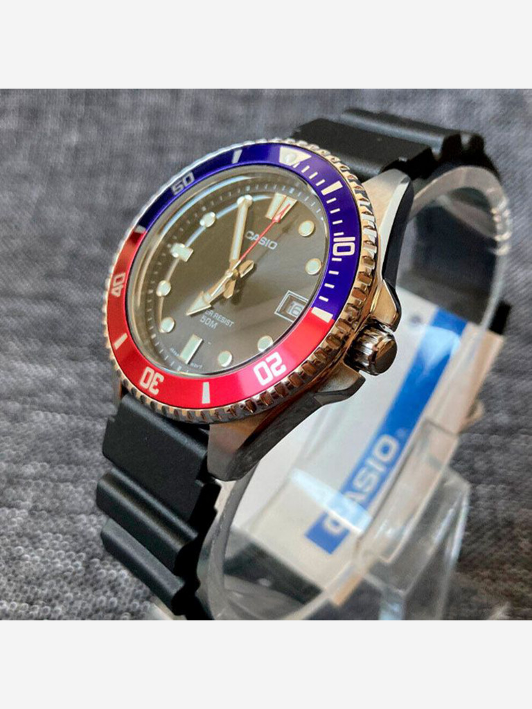 Наручные часы CASIO