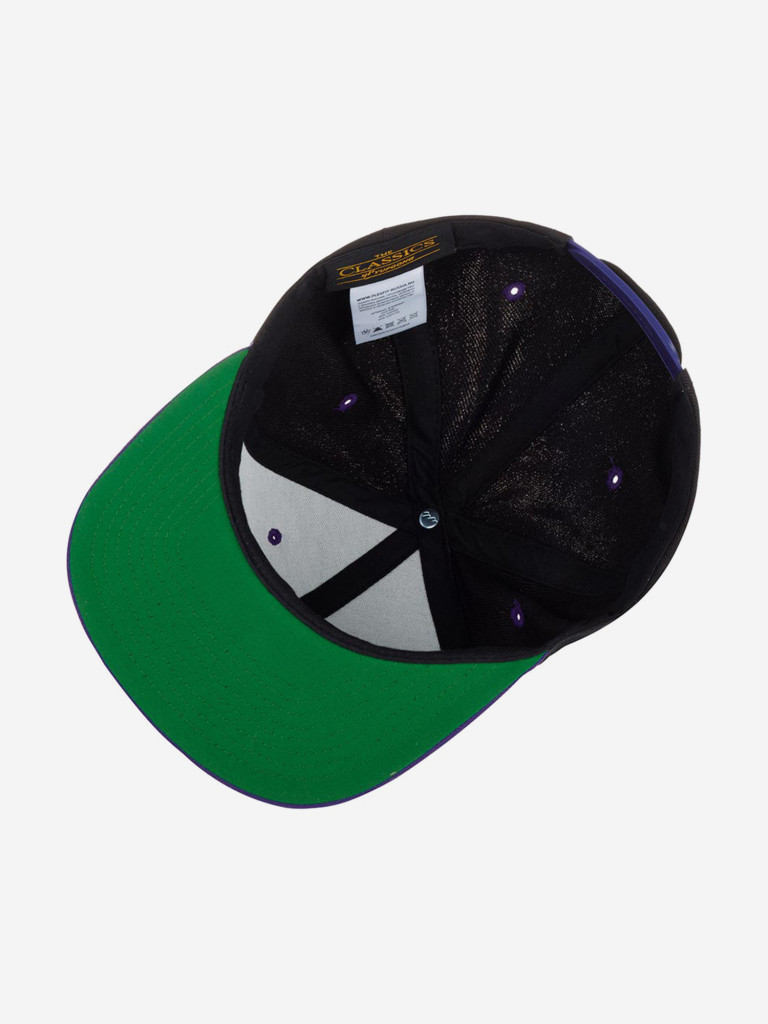 Бейсболка с прямым козырьком FLEXFIT 6089MT