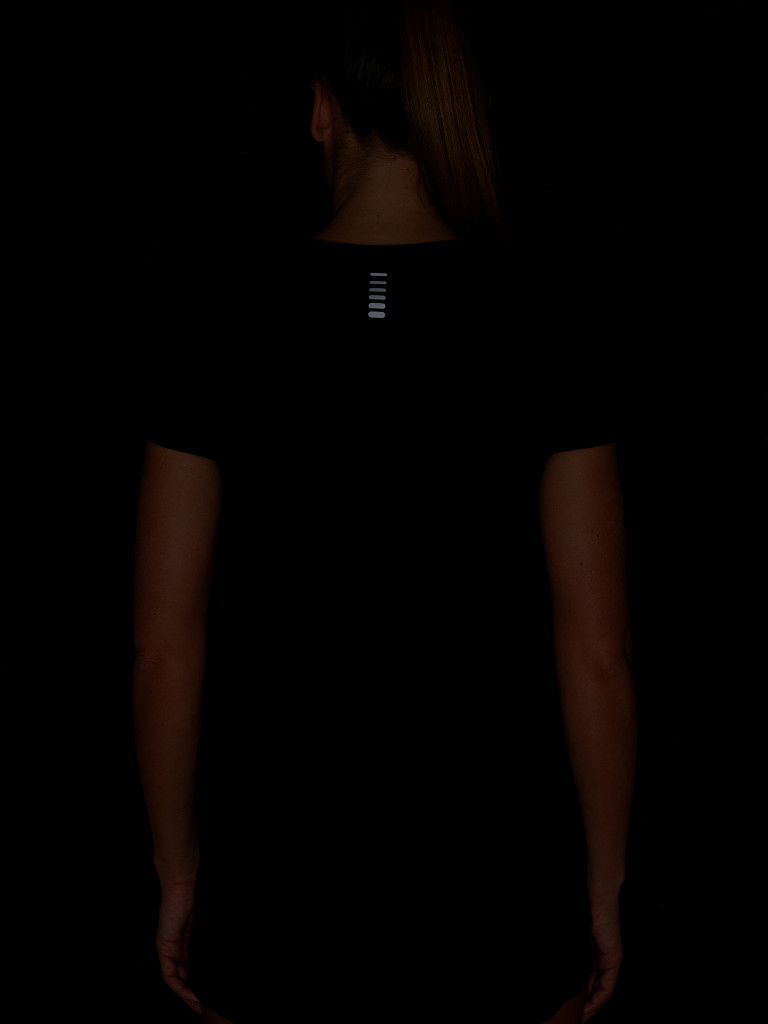 Футболка женская Under Armour Launch