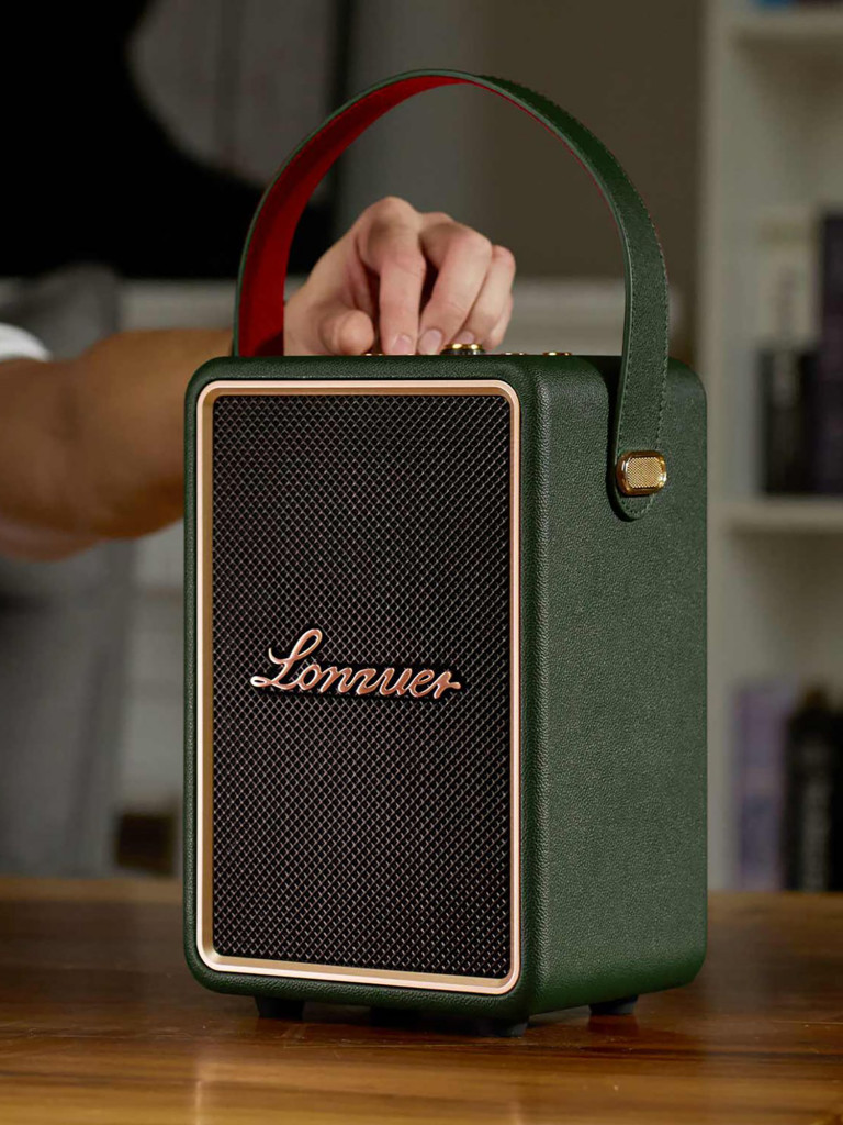 Беспроводная портативная колонка с двумя микрофонами BukaTech Lonzuer Running Green, 70 Вт