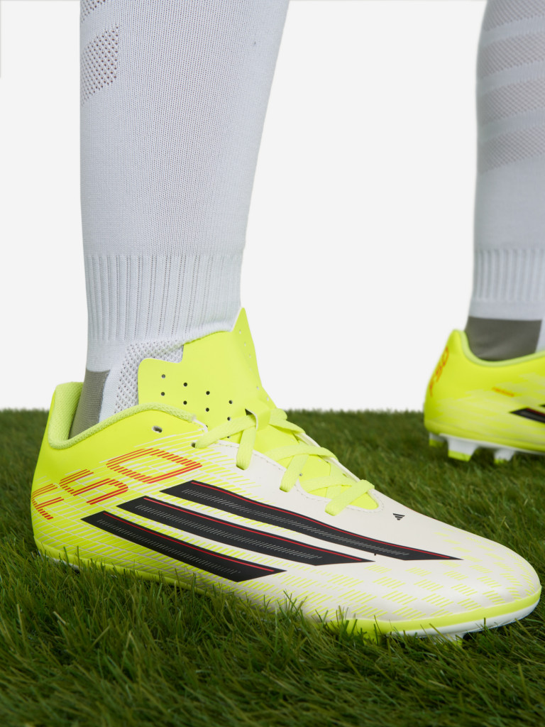 Бутсы для мальчиков adidas F50 Club Fg/Mg J