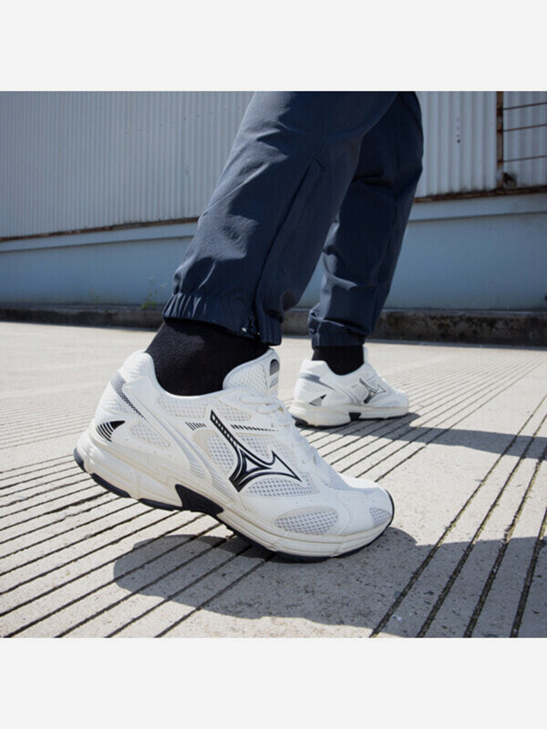 Кроссовки Mizuno Cyclone Speed 2k