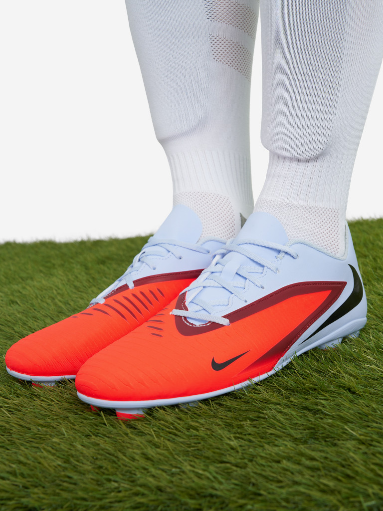 Бутсы мужские Nike Phantom 360 Club Fg/Mg