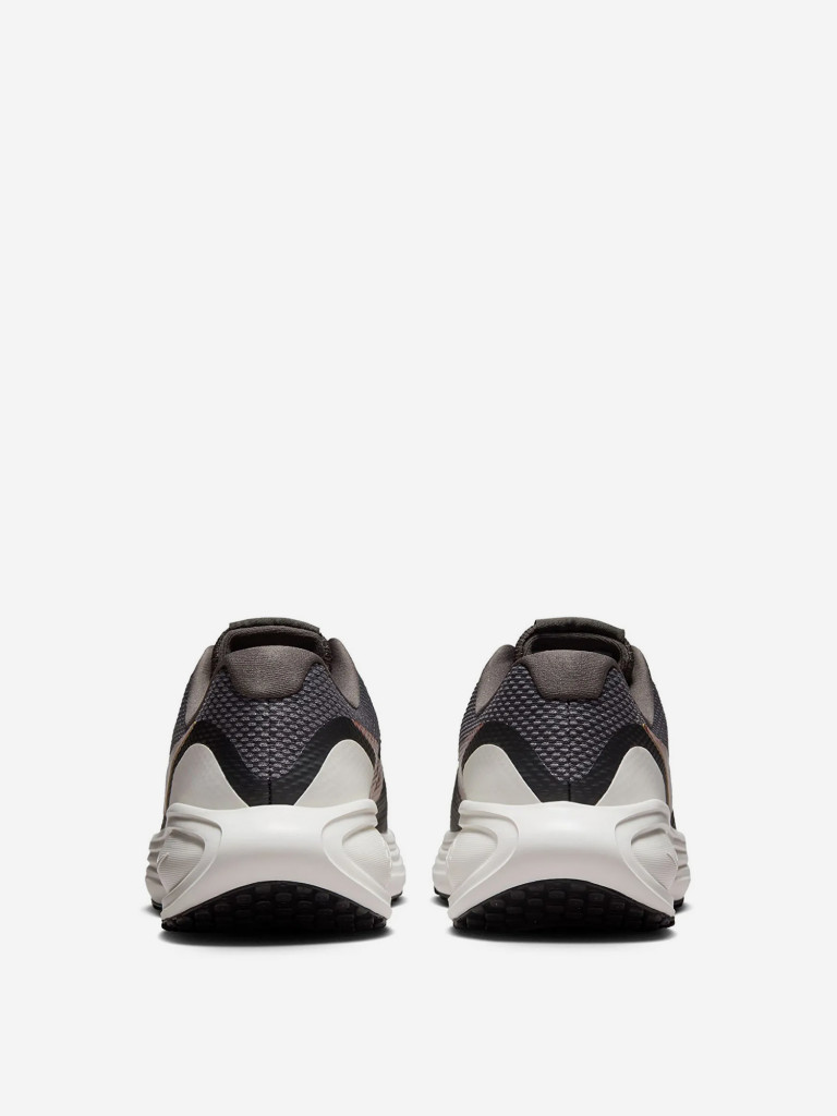 Кроссовки женские Nike Revolution 8
