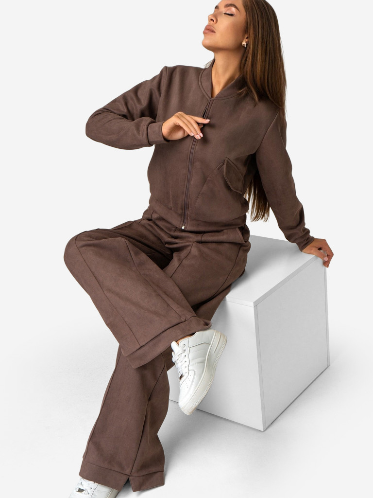Костюм женский из экозамши Happyfox