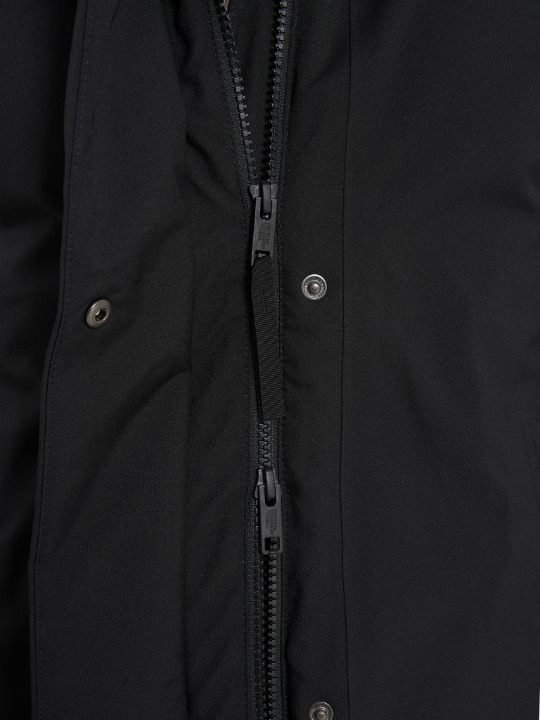 Пуховик женский The North Face Arctic