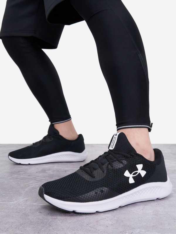 Кроссовки мужские Under Armour Ua Charged Pursuit 3 арт. 3024878 черный/белый цвет — купить за 6199 руб. со скидкой 50 %, отзывы в интернет-магазине Спортмастер