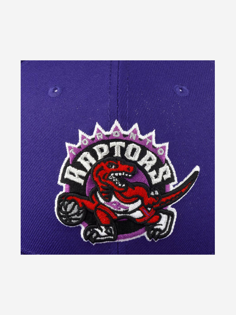 Бейсболка с прямым козырьком MITCHELL NESS HHSS5133-TRAYYPPPPURP Toronto Raptors NBA (фиолетовый)