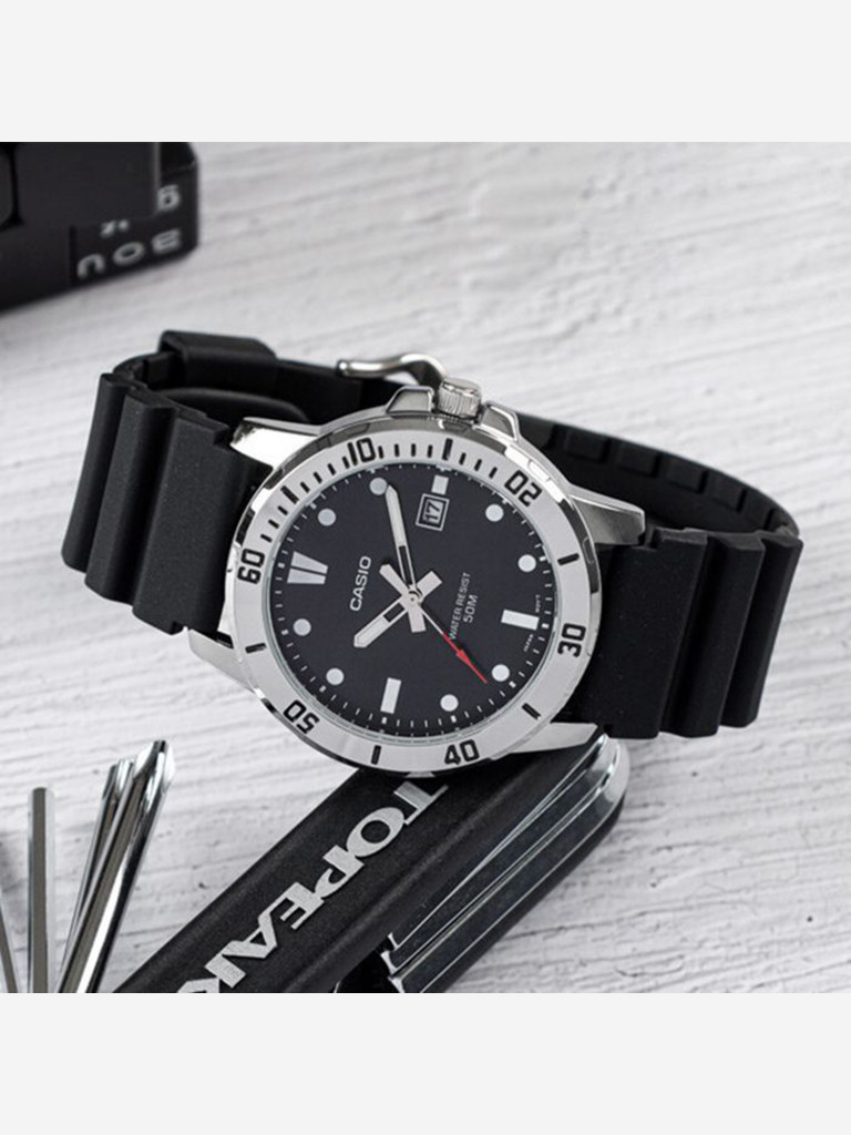 Наручные часы CASIO