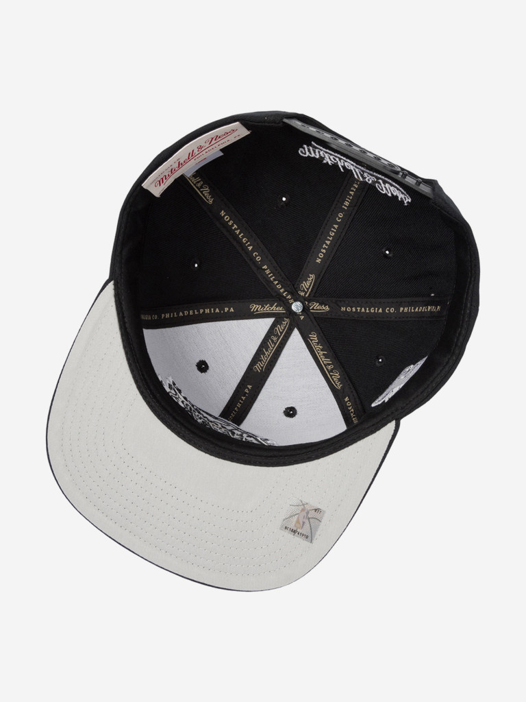 Бейсболка с прямым козырьком MITCHELL NESS HS8547-LALBLCK Los Angeles Lakers NBA (черный)