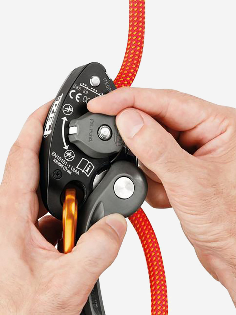 Страховочно-спусковое устройство Petzl GRIGRI+