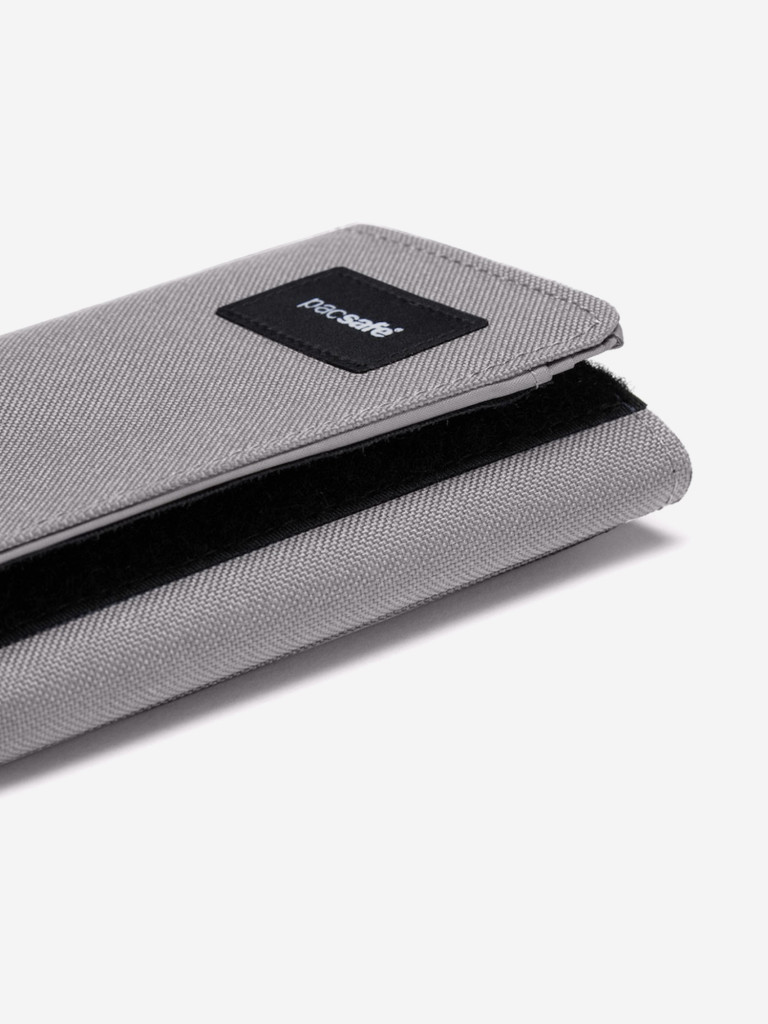 Кошелек антивор Pacsafe RFIDsafe trifold wallet, Stone