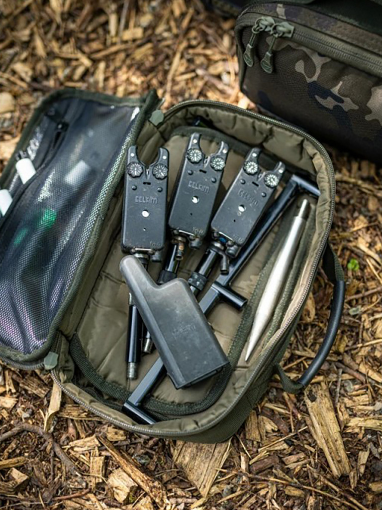 Сумка для буз баров KORDA Compac Buzz Bar Bag Dark Kamo S