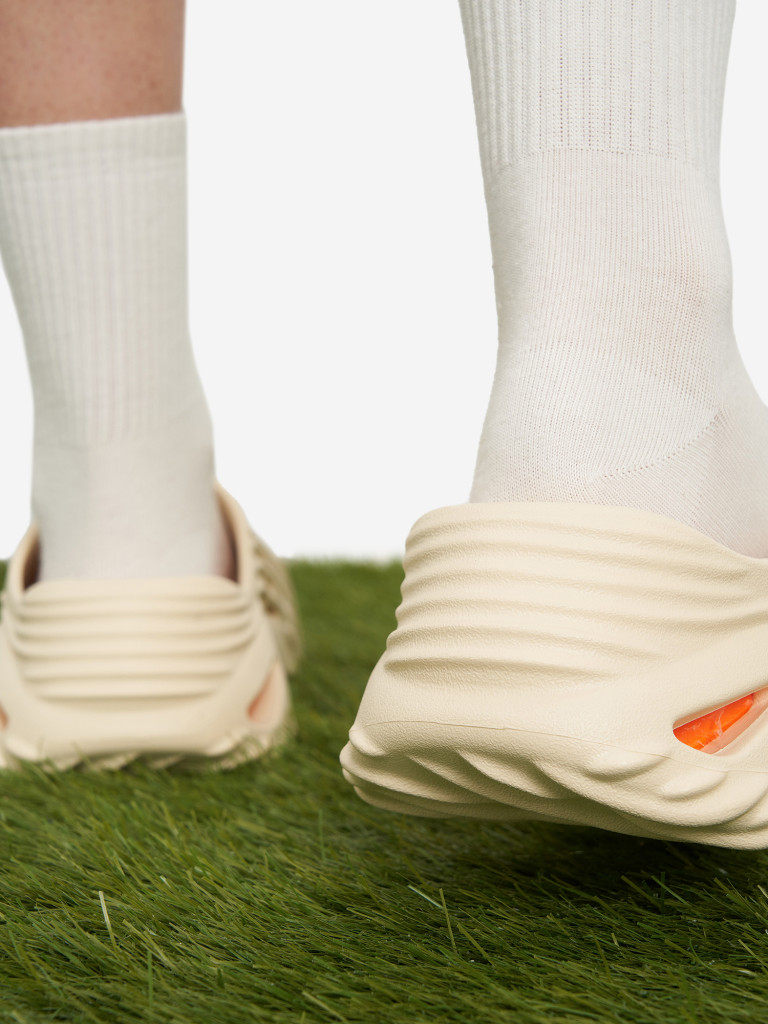 Сабо женские Crocs Echo Wave