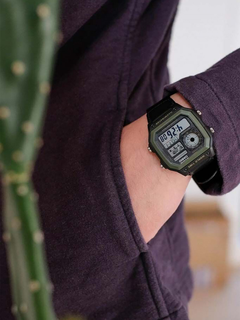 Спортивные часы CASIO ILLUMINATOR AE-1200WHB-1B