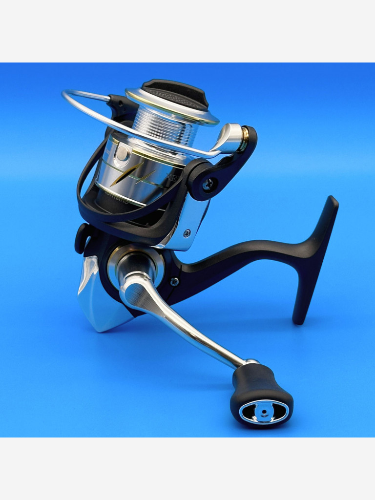 Катушка спиннинговая Nautilus Xeptor 2000