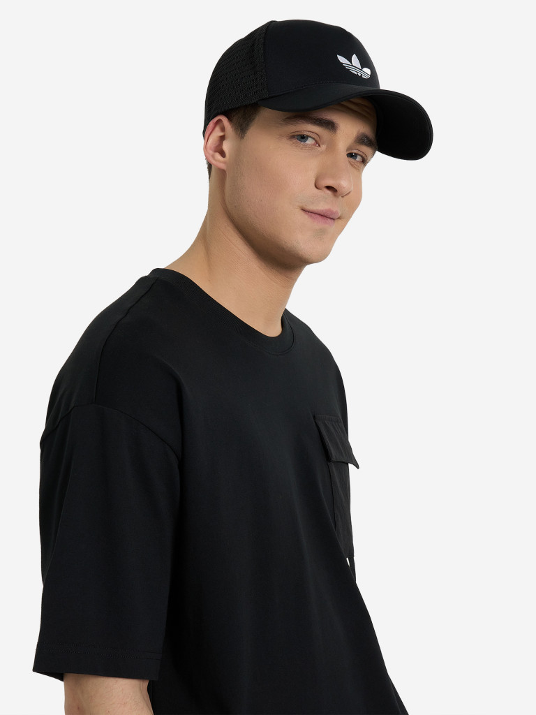 Бейсболка adidas Curved Trucker