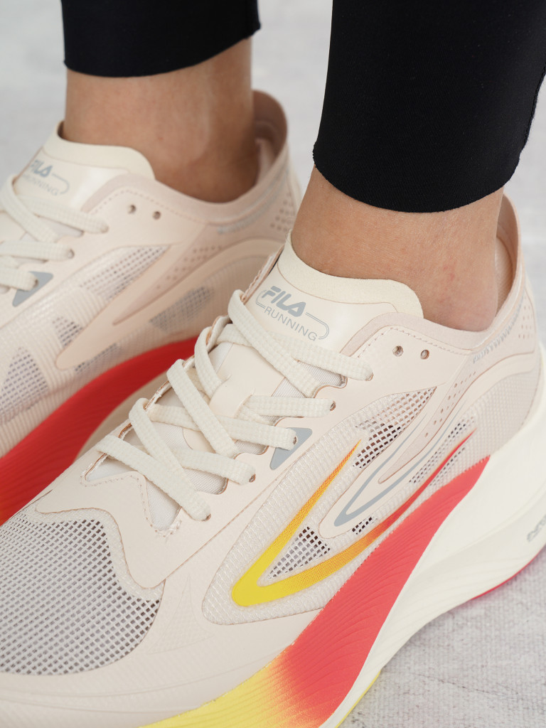 Кроссовки женские FILA Jet Runner