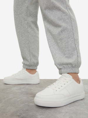 Женская обувь